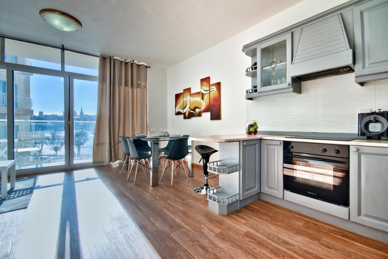 Bastions Seaview Apartments And Duplex Penthouse In Sliema By Shortletsmalta エクステリア 写真