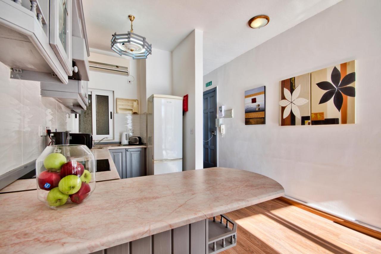 Bastions Seaview Apartments And Duplex Penthouse In Sliema By Shortletsmalta エクステリア 写真