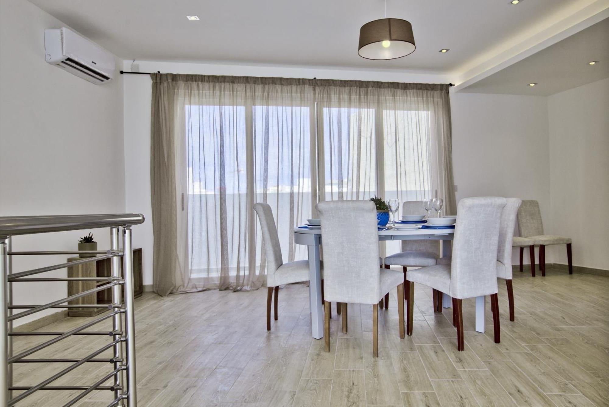 Bastions Seaview Apartments And Duplex Penthouse In Sliema By Shortletsmalta エクステリア 写真