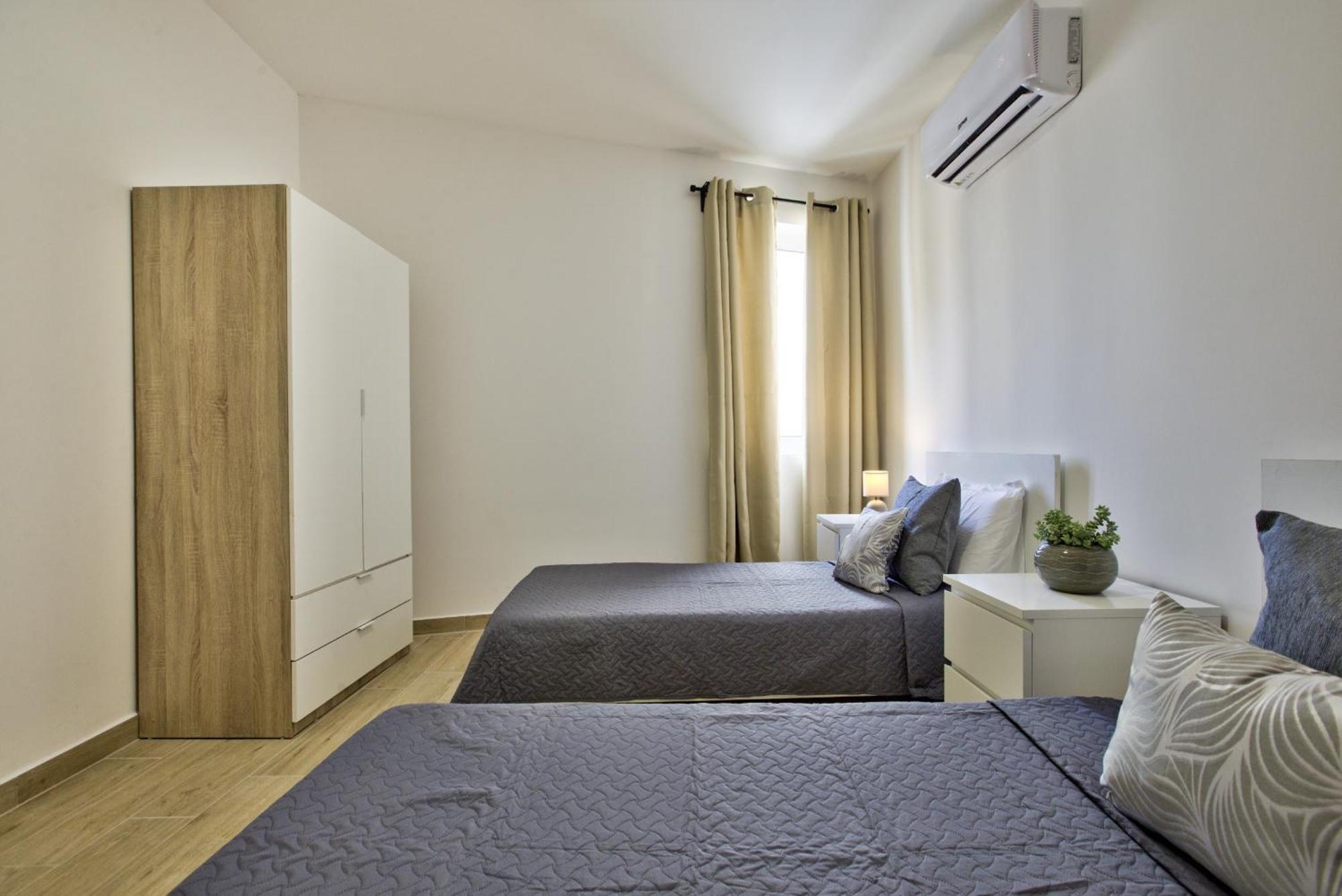 Bastions Seaview Apartments And Duplex Penthouse In Sliema By Shortletsmalta エクステリア 写真