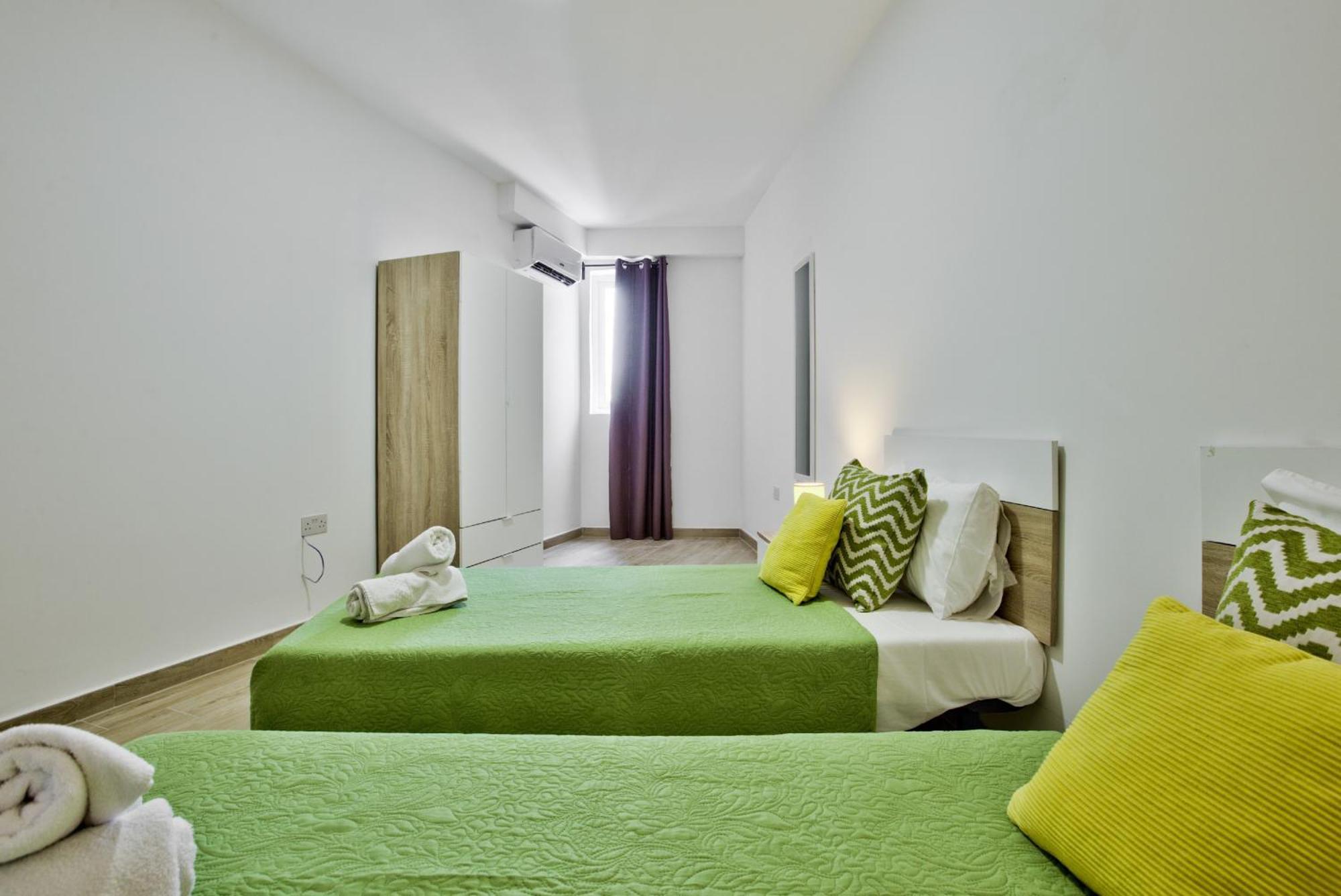 Bastions Seaview Apartments And Duplex Penthouse In Sliema By Shortletsmalta エクステリア 写真