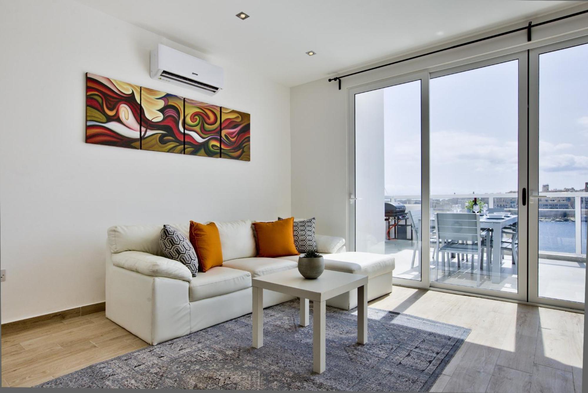 Bastions Seaview Apartments And Duplex Penthouse In Sliema By Shortletsmalta エクステリア 写真