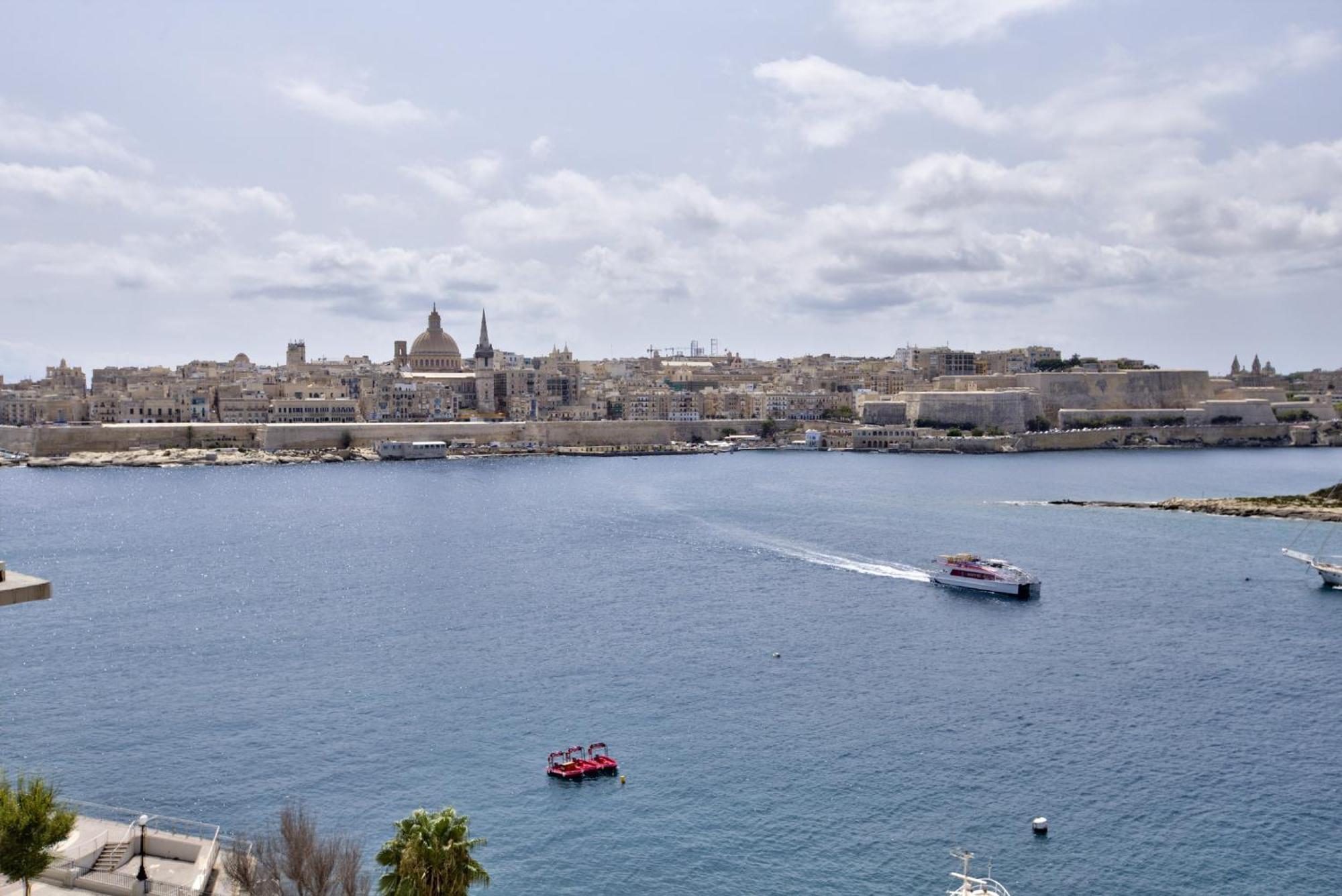 Bastions Seaview Apartments And Duplex Penthouse In Sliema By Shortletsmalta エクステリア 写真